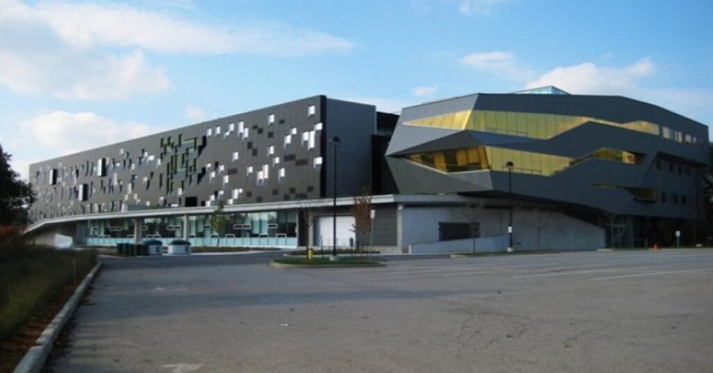 University of Waterloo Arthur Church Entrance Scholarships in Canada 2023